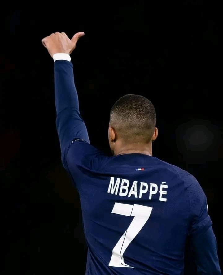 Le futur incertain de Kylian Mbappe : Les coulisses d'un transfert qui agite le monde du football