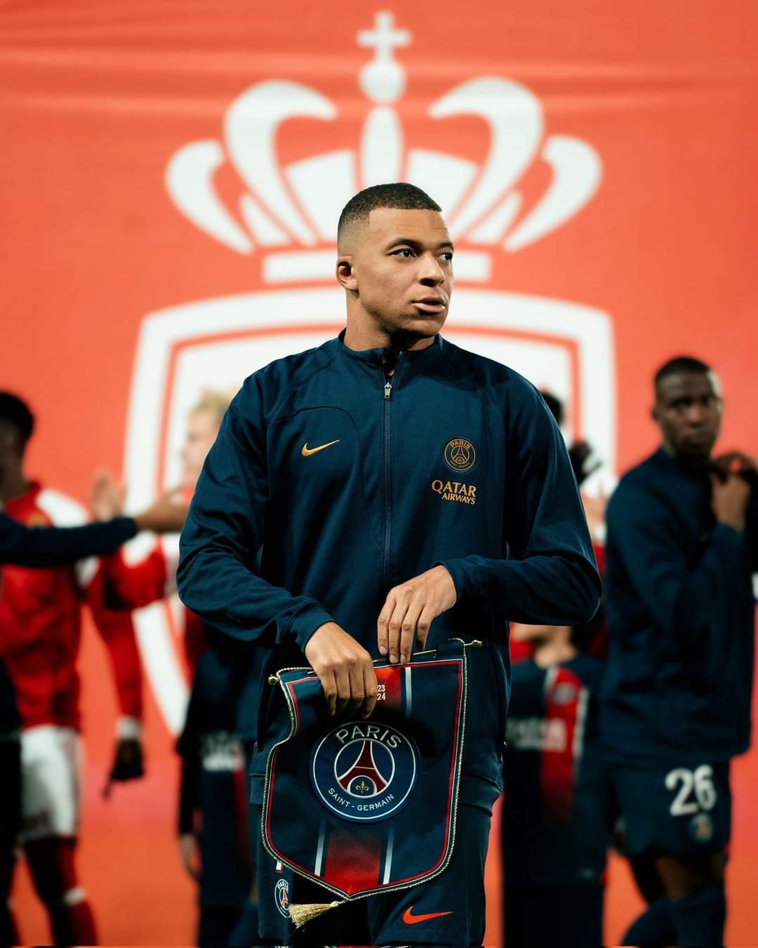 Mercato : Kylian Mbappé annonce son départ imminent, le PSG prêt à dévoiler un projet ambitieux
